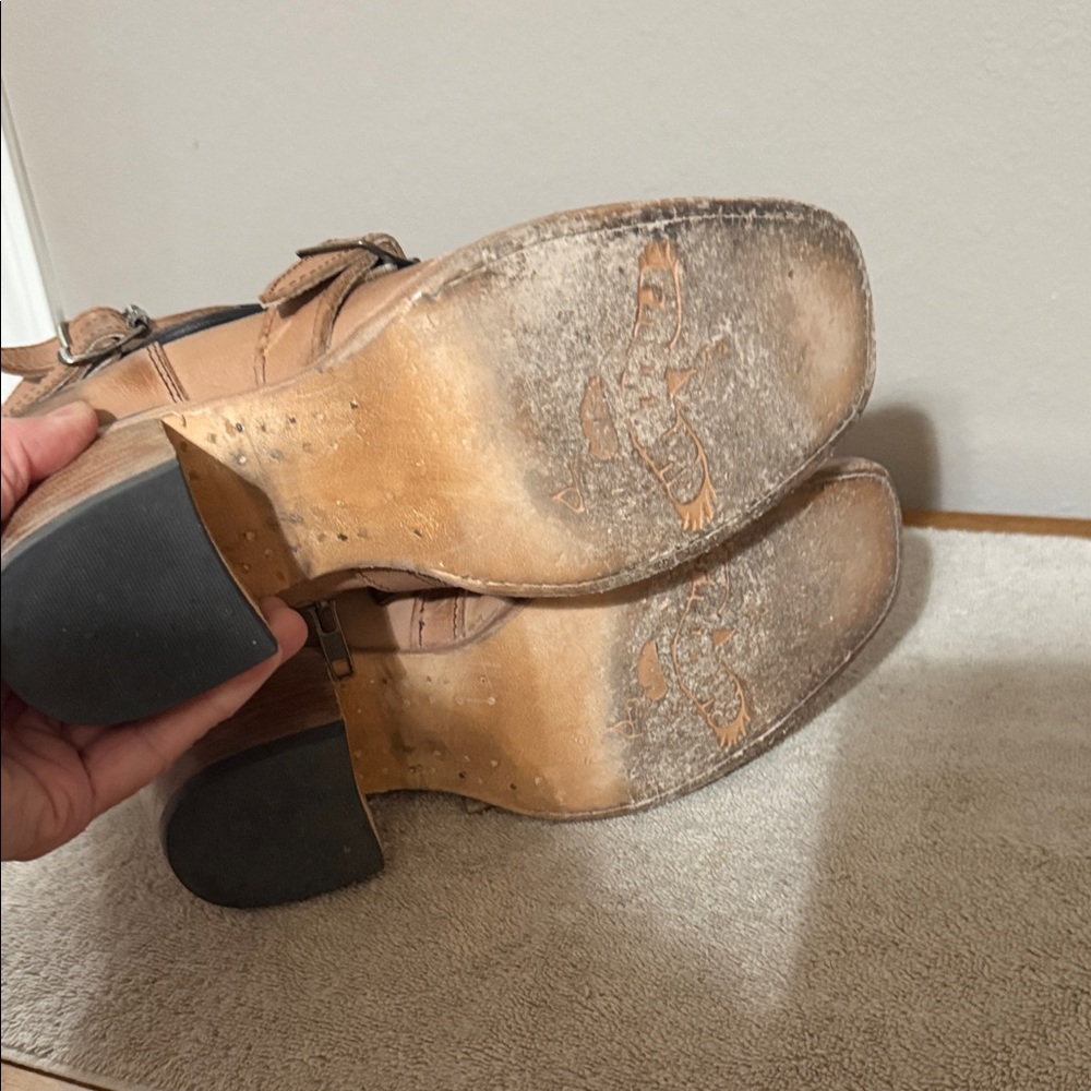 Freebird Tan and Black Women's Boots - Picture 2 of 3